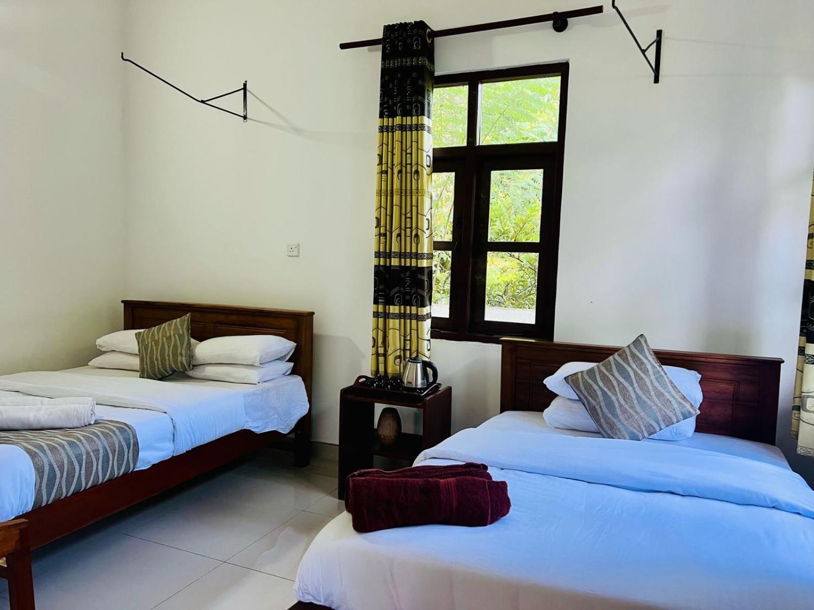 Montes Ella Bed & Breakfast Eksteriør bilde